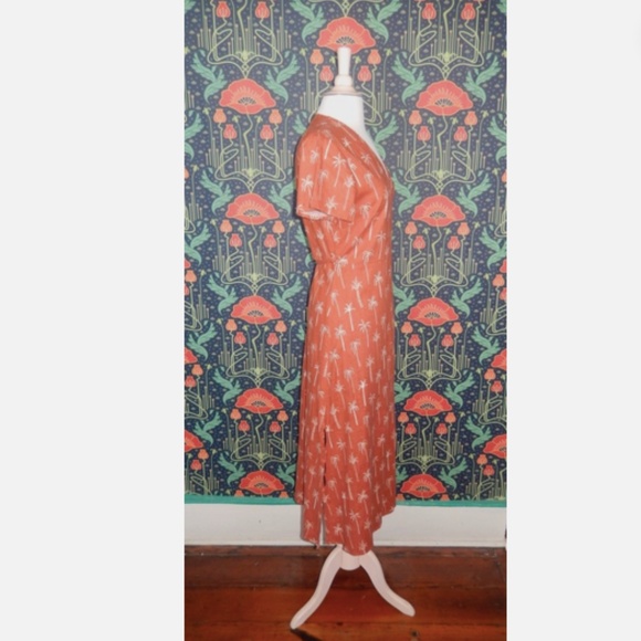 Marine Layer Emlyn Terracotta Palm Print Wrap Dress Nwt M - Picture 6 of 7